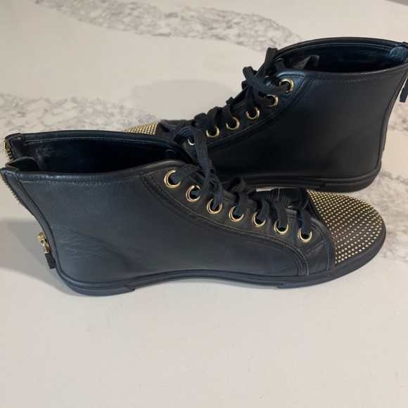 Louis Vuitton sneakers - Picture 2 of 5